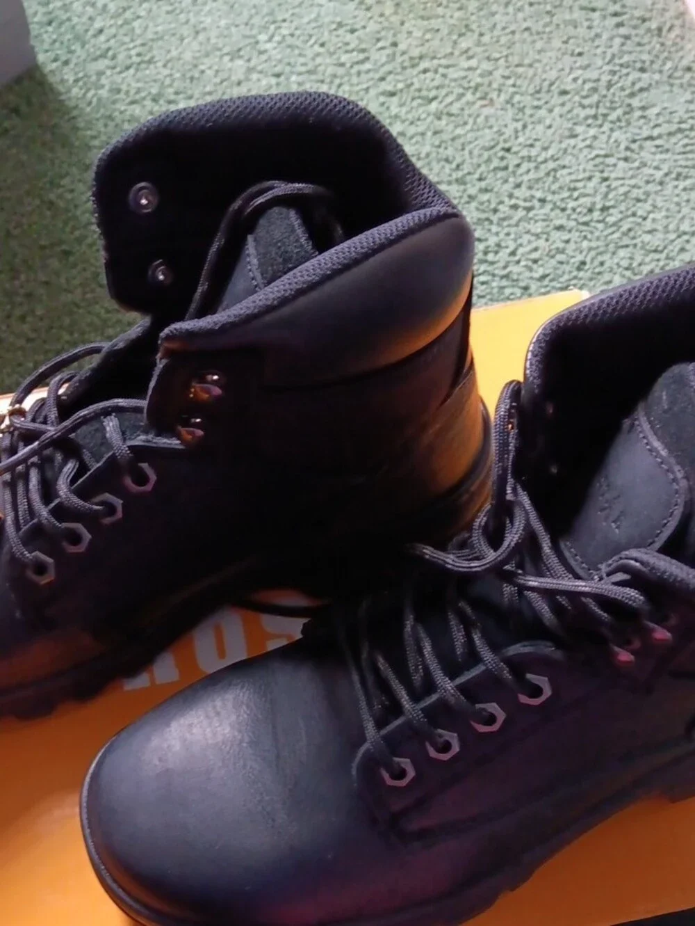 Eurostar Men's Black Work Boots Size 7